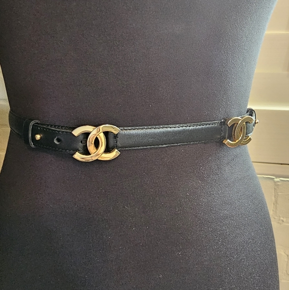 CHANEL Calf Leather Double CC Belt - Picture 2 of 16